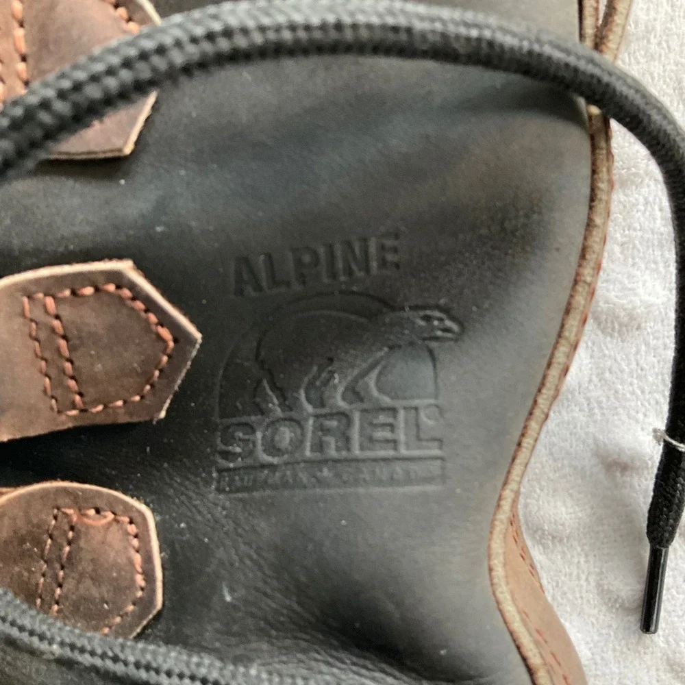 Sorel alpine winter